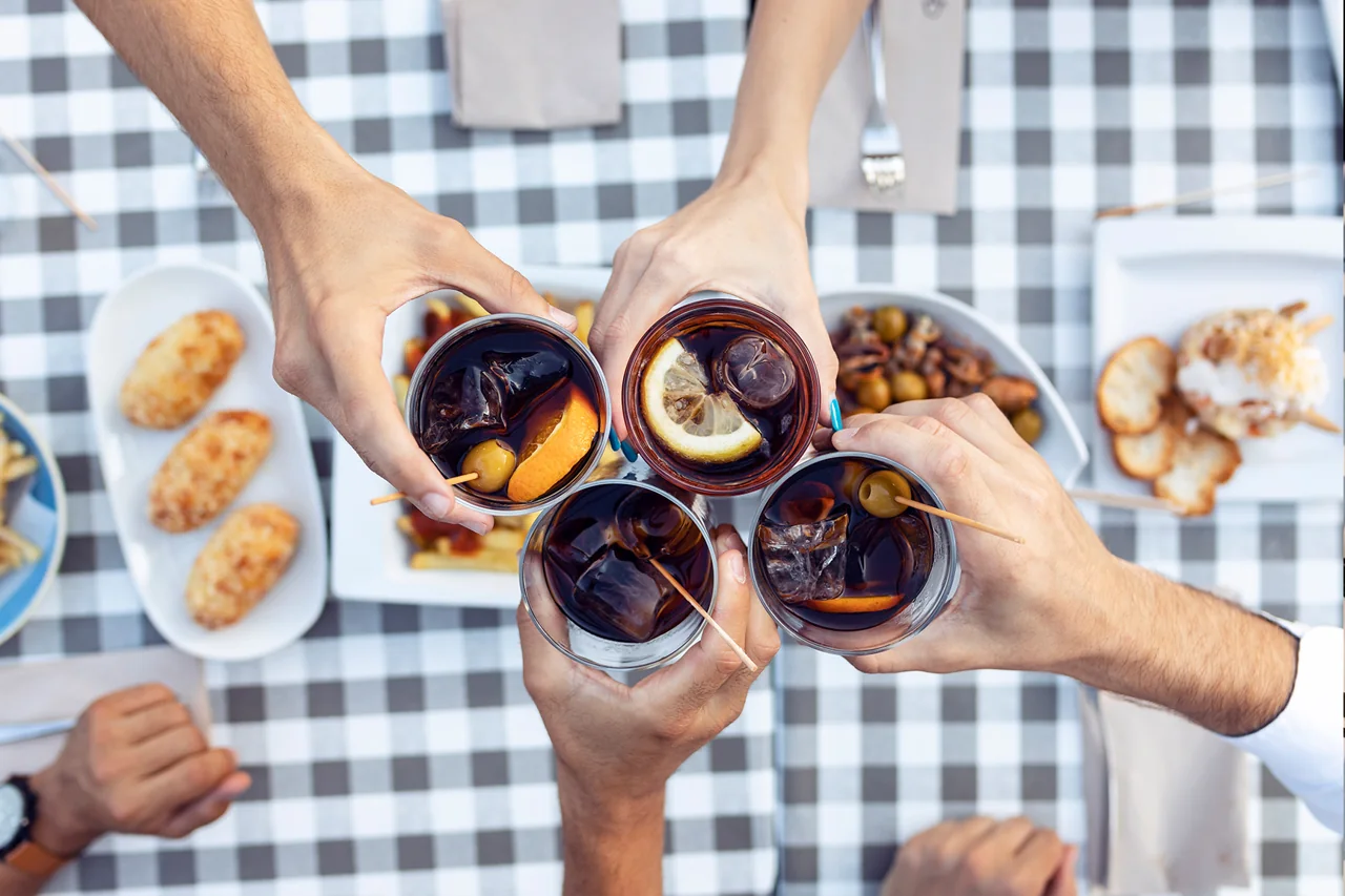 Brindis en Cantamanyanes